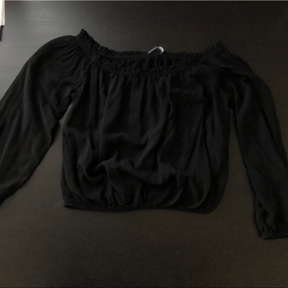 Brandy Melville Off the shoulder long sleeve